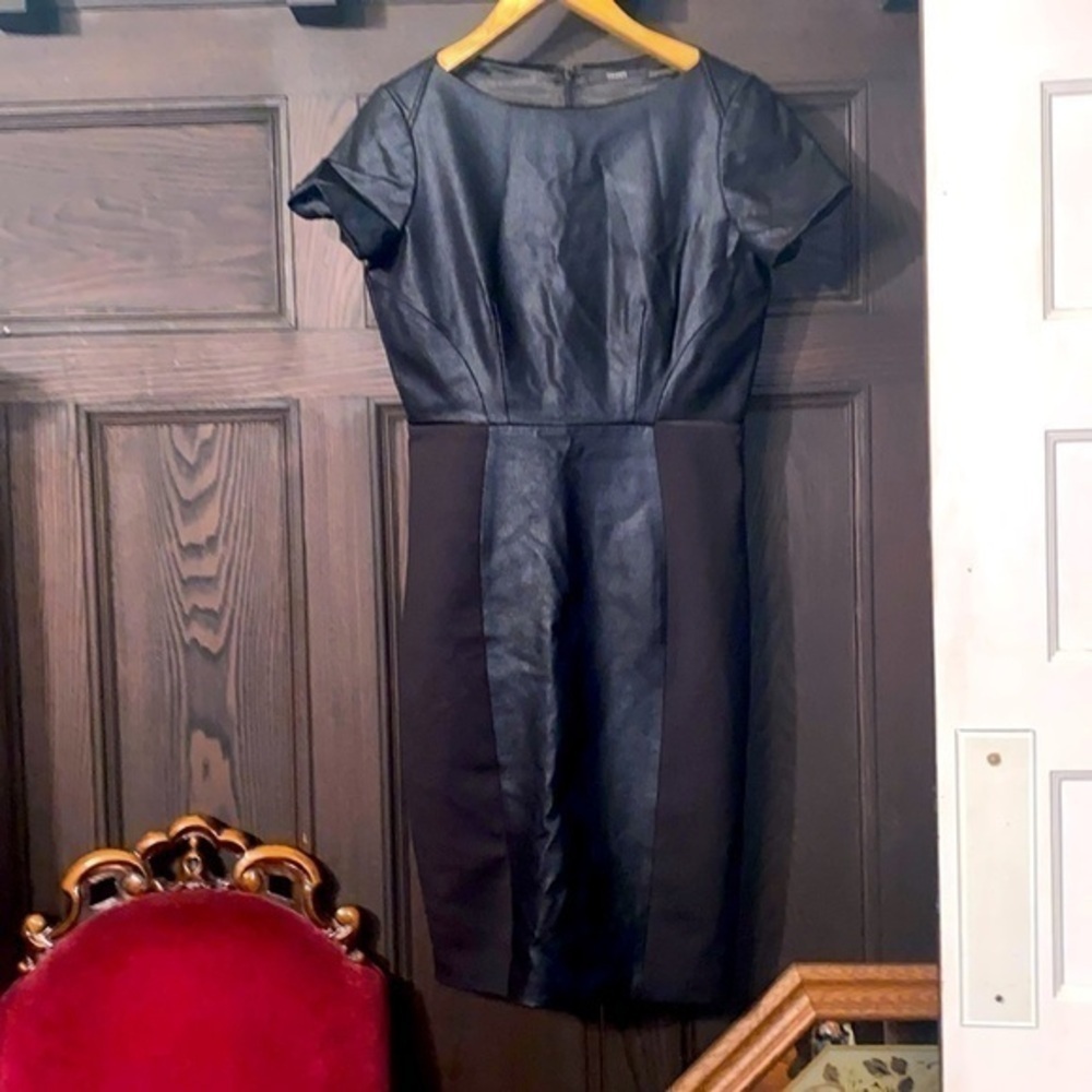 Tahari Dress size